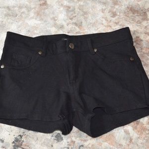 Ci SONO Black Shorts